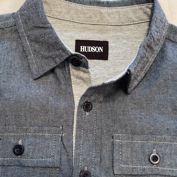 Hudson Navy Chambray Button Down with Gray Cotton lining and sleeve Holders 4T - Picture 9 of 10